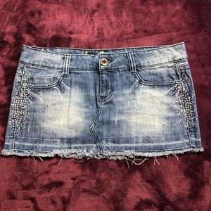 4/$20 Wallflower Juniors Mini Skirt Size 9